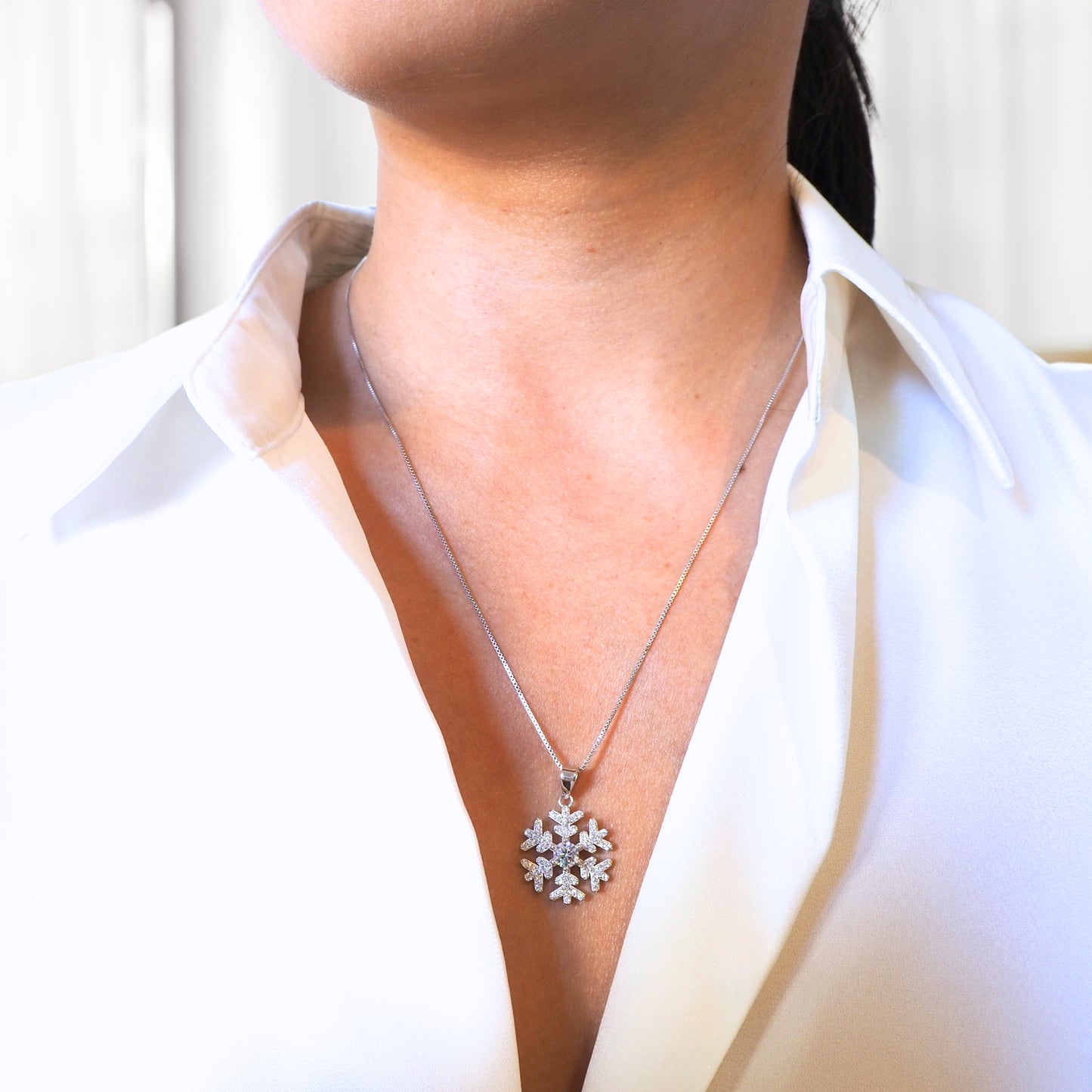 Snowflake Diamond Pendant & Petite Box Chain Necklace 18"